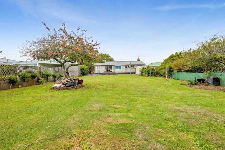 Photo of property in 55 Collingwood Street, Eltham, 4322