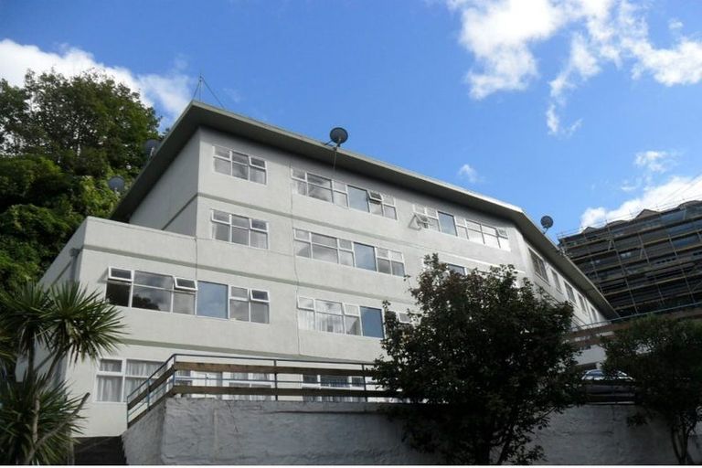 Photo of property in Parkland Flats, 16/51u Adams Terrace, Kelburn, Wellington, 6021