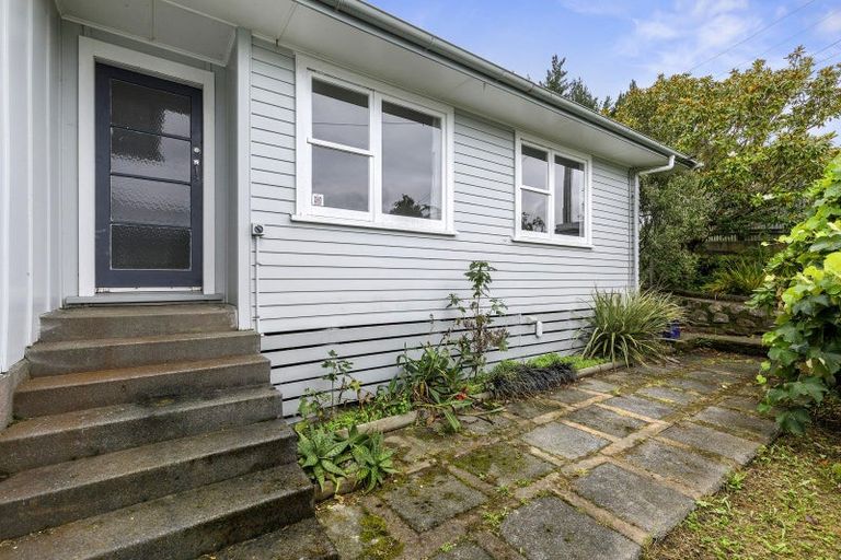 Photo of property in 4 Parenga Street, Wainuiomata, Lower Hutt, 5014
