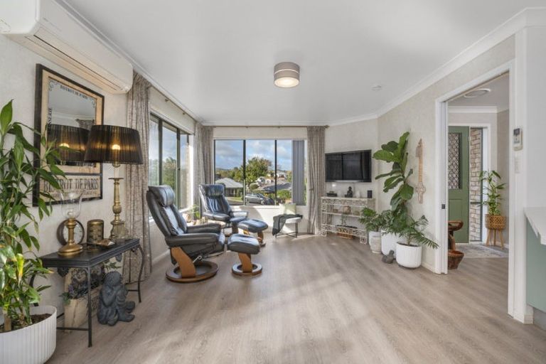 Photo of property in 19 Marire Drive, Ohauiti, Tauranga, 3112