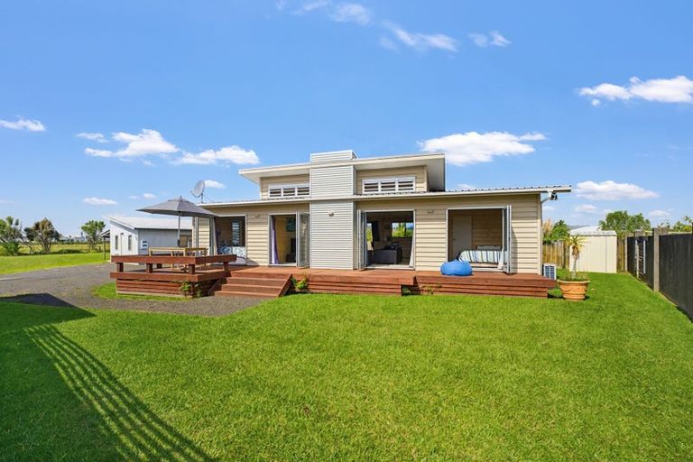 Photo of property in 42 Carina Way, Whitianga, 3510