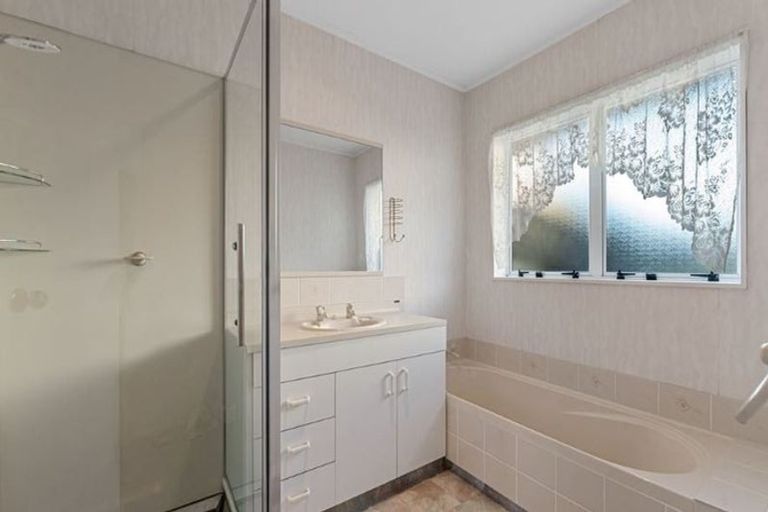 Photo of property in 5 Bayfair Drive, Mount Maunganui, 3116