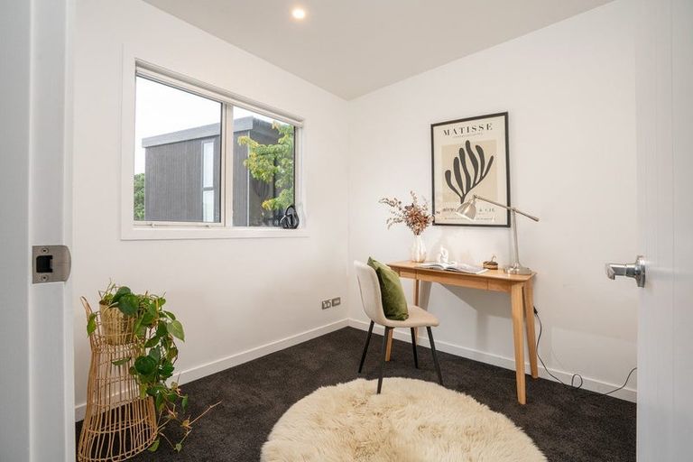 Photo of property in 49 Bassett Road, Johnsonville, Wellington, 6037