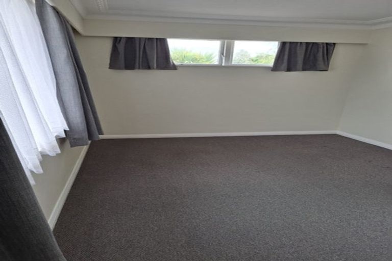 Photo of property in 7b Abel Tasman Avenue, Henderson, Auckland, 0610