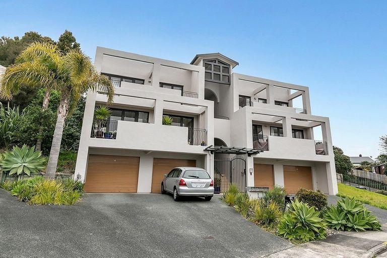 Photo of property in 3/5 Monte Cassino Place, Birkdale, Auckland, 0626