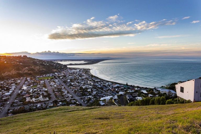 Photo of property in 24 Highview Lane, Scarborough, Christchurch, 8081