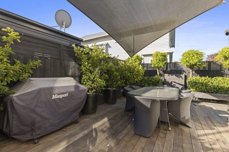 Photo of property in 129 Saint Albans Street, St Albans, Christchurch, 8014