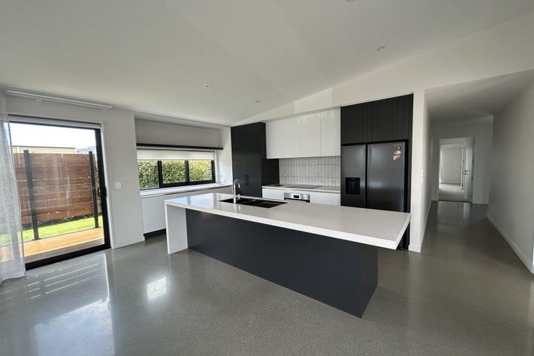 Photo of property in 5 Mcdonald Street, Wanaka, 9305