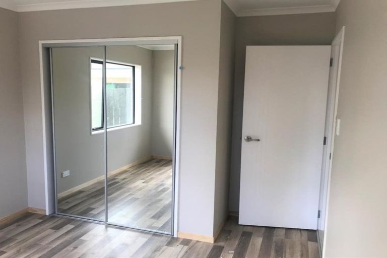 Photo of property in 4a Milton Road, Orewa, 0931