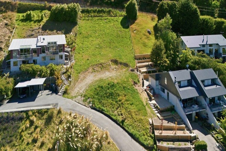 Photo of property in 10 Sainsbury Road, Fernhill, Queenstown, 9300
