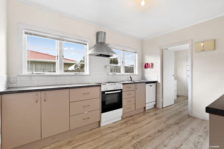 Photo of property in 53 Bruce Road, Glenfield, Auckland, 0629