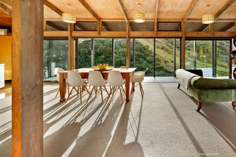 Photo of property in 823 Ohariu Valley Road, Ohariu, Wellington, 6037