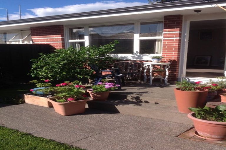 Photo of property in 4/30 Edgeware Road, St Albans, Christchurch, 8014