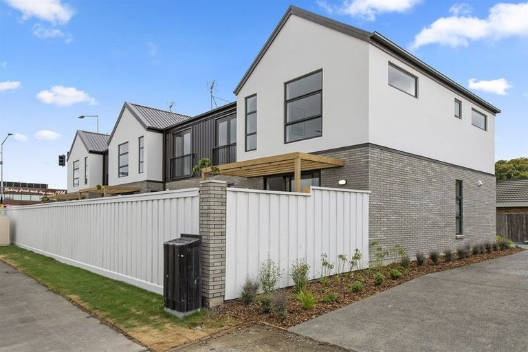 Photo of property in 254c Innes Road, St Albans, Christchurch, 8052