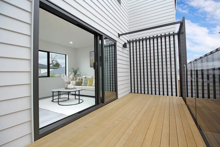 Photo of property in 58b Friesian Drive, Mangere, Auckland, 2022