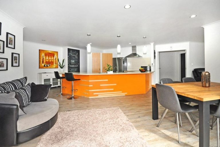 Photo of property in 7 Mandalay Place, Waiuku, 2123