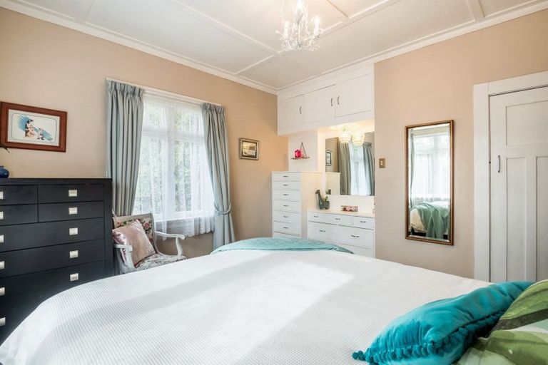 Photo of property in 2/39 Lysander Crescent, Beach Haven, Auckland, 0626