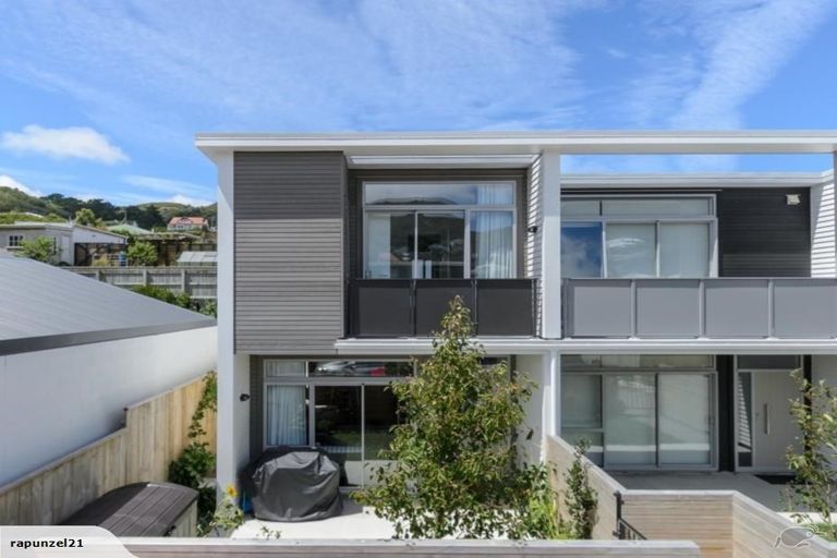 Photo of property in 8/59 The Parade, Island Bay, Wellington, 6023