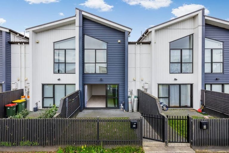 Photo of property in 10 Pasla Close, Papakura, 2110