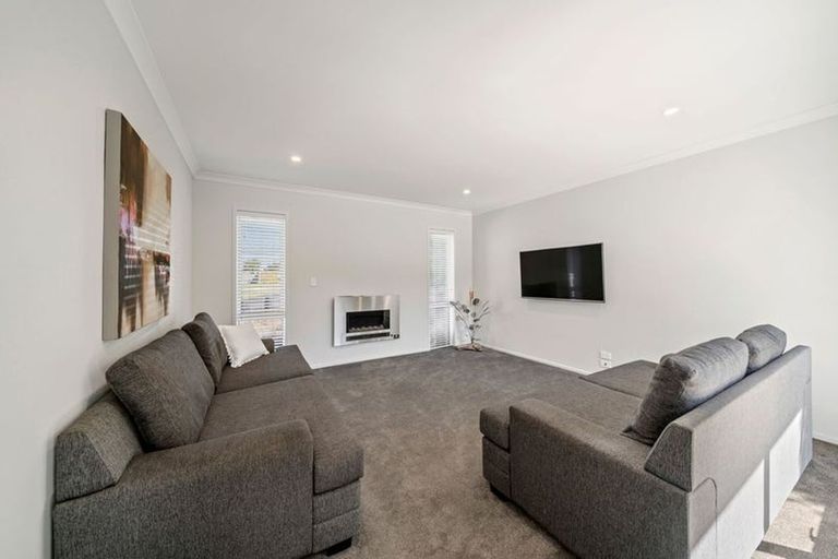 Photo of property in 30 Westmuir Crescent, Pokeno, 2402