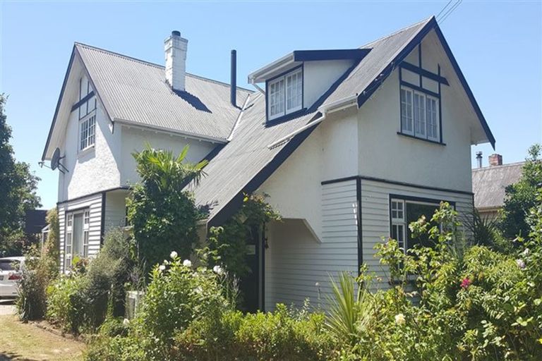 Photo of property in 16 Mill Road, Waimate, 7924