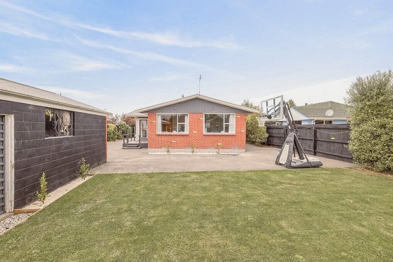 Photo of property in 115 Cavendish Road, Casebrook, Christchurch, 8051
