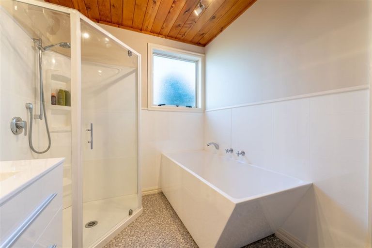 Photo of property in 15 Sandringham Street, Oamaru North, Oamaru, 9400