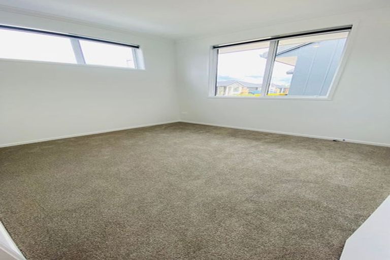 Photo of property in 11 Apostle Mews, Papamoa, 3118