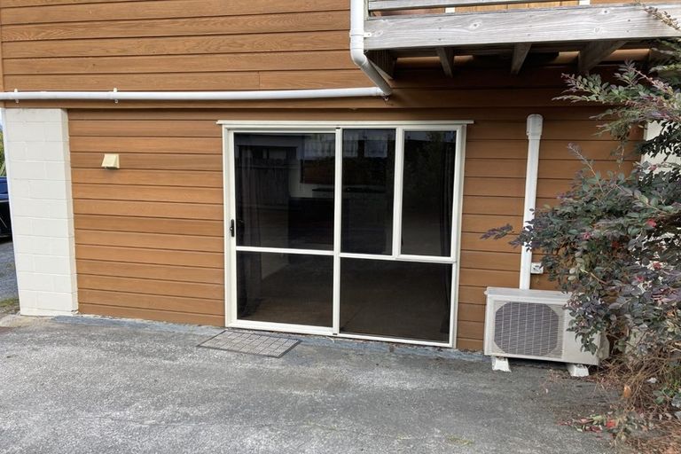 Photo of property in 48 Strid Road, Te Atatu South, Auckland, 0610