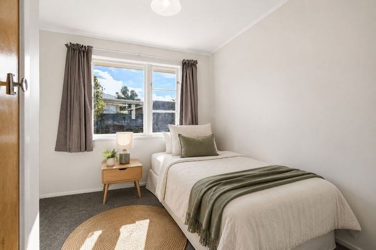 Photo of property in 2/7 Mitre Grove, Trentham, Upper Hutt, 5018