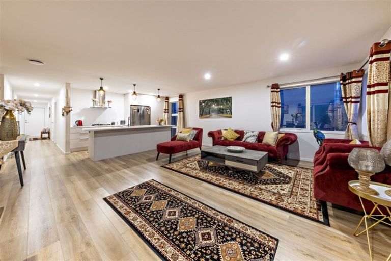 Photo of property in 7 Rere Close, Takanini, 2112