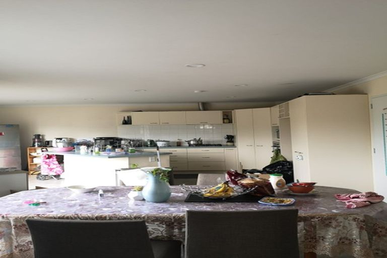 Photo of property in 22 Maghera Drive, East Tamaki Heights, Auckland, 2016