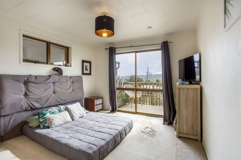 Photo of property in 17 Rautawhiri Road, Helensville, 0800