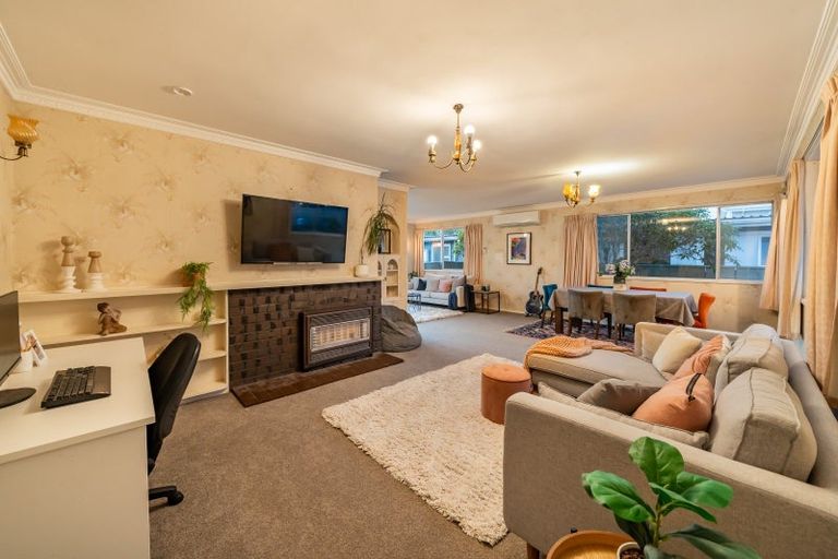 Photo of property in 6 Cruickshank Road, Clouston Park, Upper Hutt, 5018