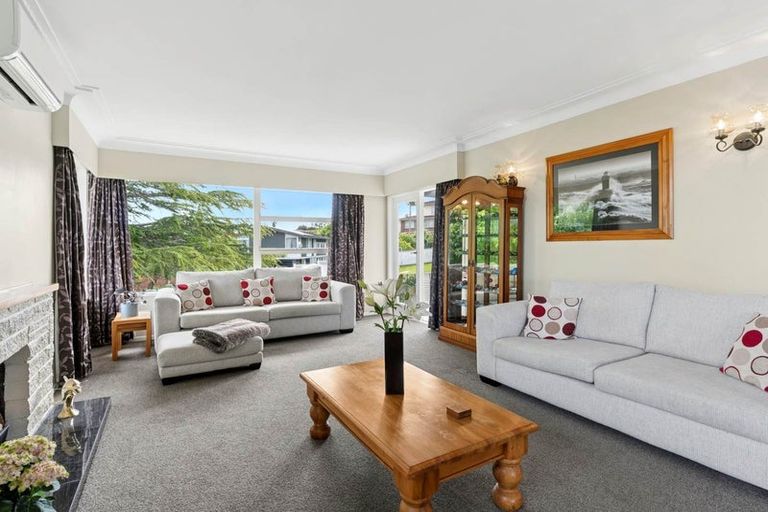 Photo of property in 95 Hillcrest Avenue, Hillcrest, Auckland, 0627