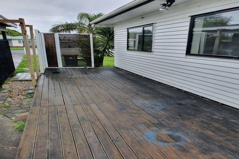 Photo of property in 5 Robertson Road, Favona, Auckland, 2024