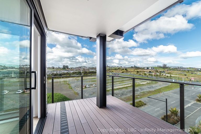 Photo of property in 501/3 Kaipiho Lane, Albany, Auckland, 0632