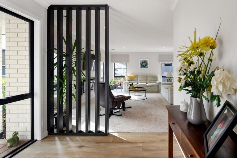 Photo of property in 14 Ruge Court, Cambridge, 3434