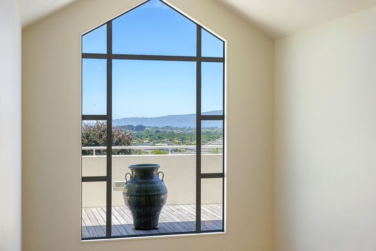 Photo of property in 3 Matata Place, Waikanae, 5036