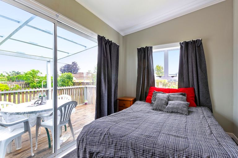 Photo of property in 90 George Street, Tuakau, 2121