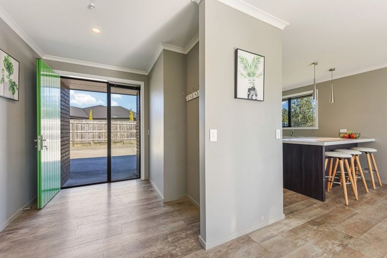 Photo of property in 10 Les Wakefield Road, Mapua, 7005