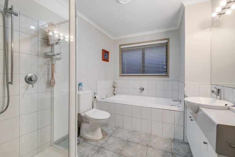Photo of property in 49 Chesterfield Way, Orewa, 0931
