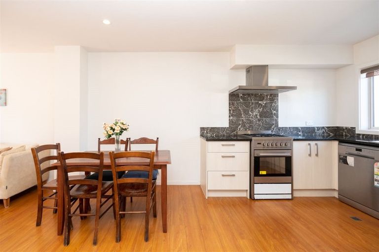 Photo of property in 1u3 June Place, Hamilton East, Hamilton, 3216