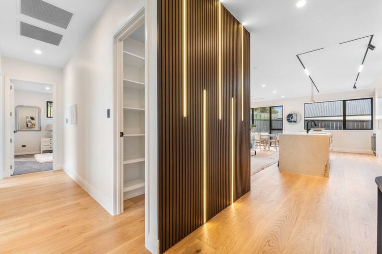 Photo of property in 36 Streamview Way, Long Bay, 0792