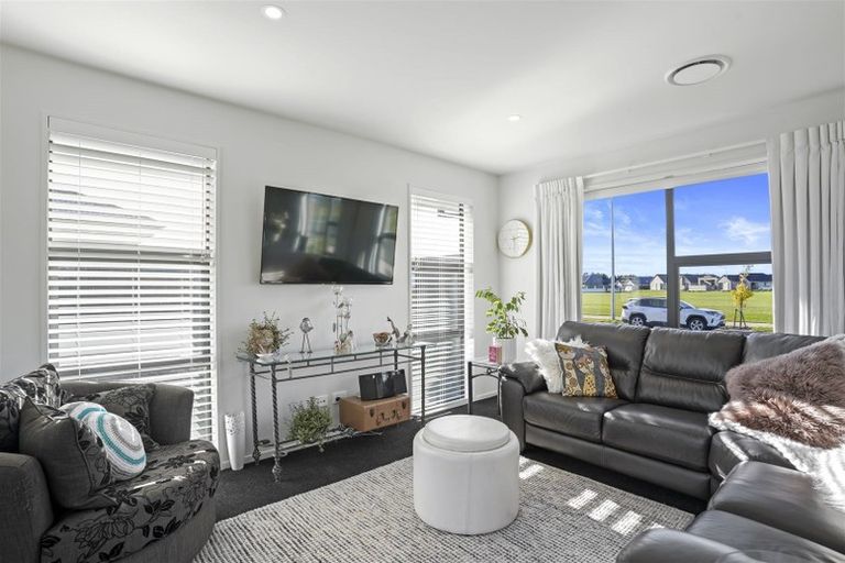 Photo of property in 21 Goldie Drive, Rangiora, 7400