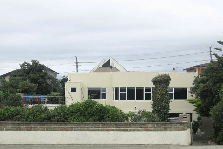 Photo of property in 88 Marine Parade, Paraparaumu Beach, Paraparaumu, 5032
