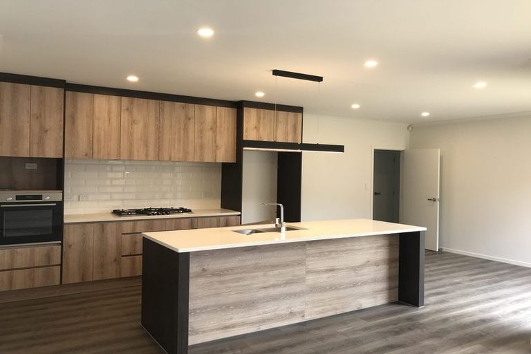 Photo of property in 25 Ruru Street, Cambridge, 3434