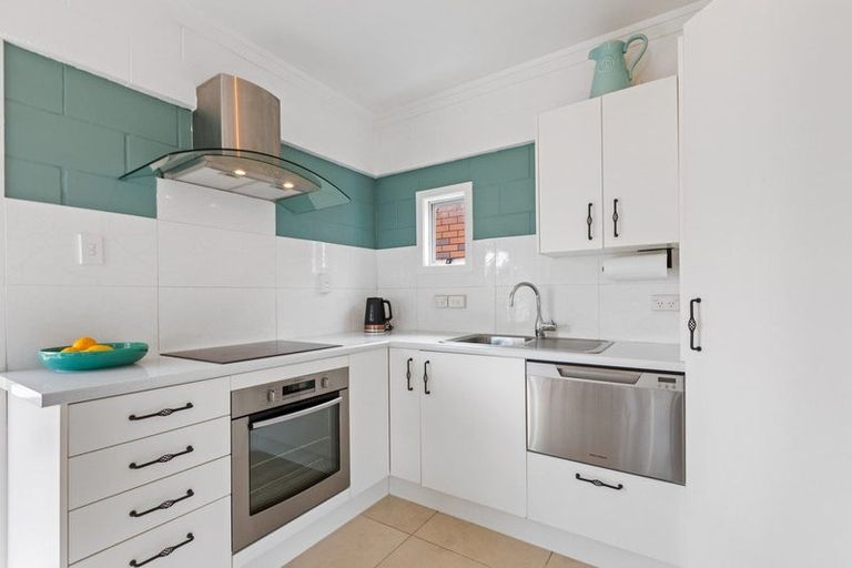Photo of property in 29a Doment Crescent, Orewa, 0931