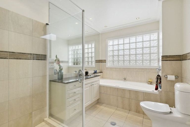 Photo of property in 15/22u Oriental Terrace, Oriental Bay, Wellington, 6011