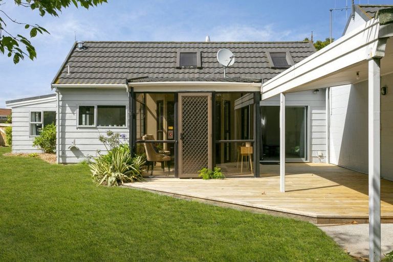 Photo of property in 16 Heathcote Street, Taupo, 3330